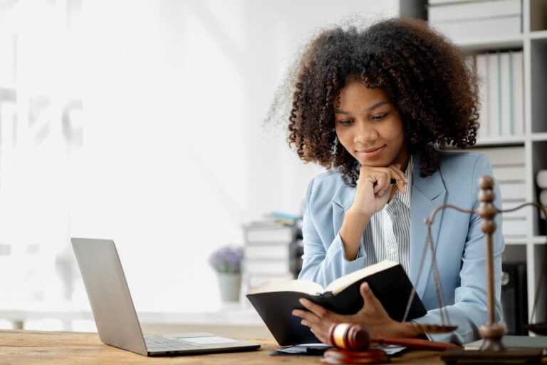 Études Juridiques, Techniques Et Financières